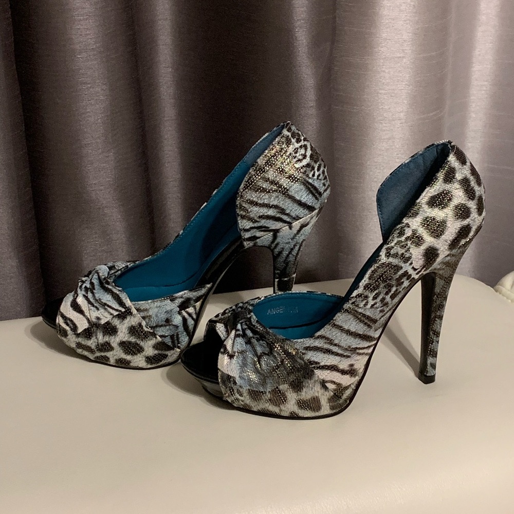 OneOone high heels, shoes.